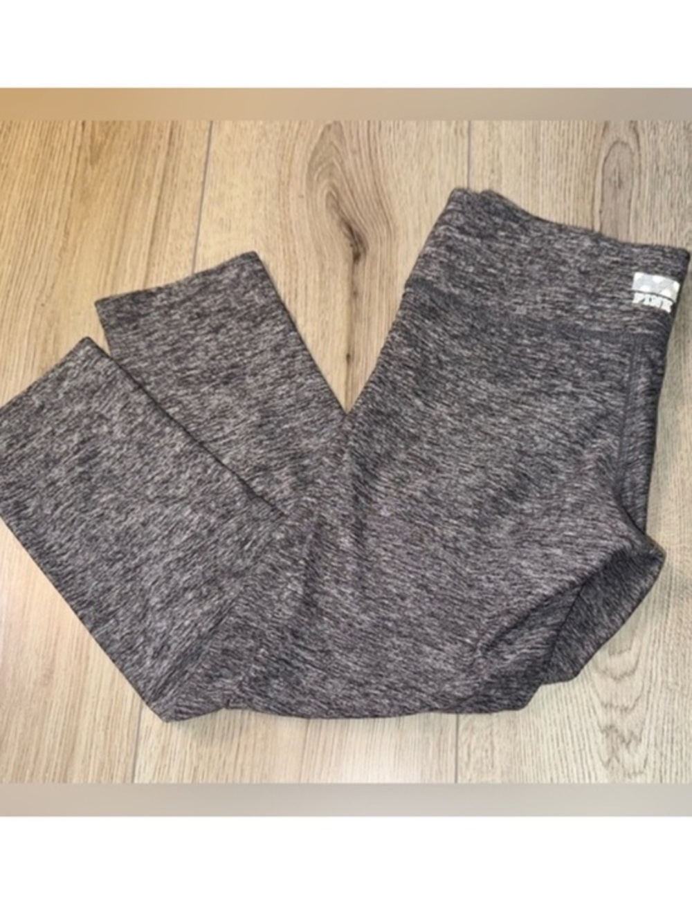 PINK Victoria's Secret Gray grey ultimate Leggings tights capri crop